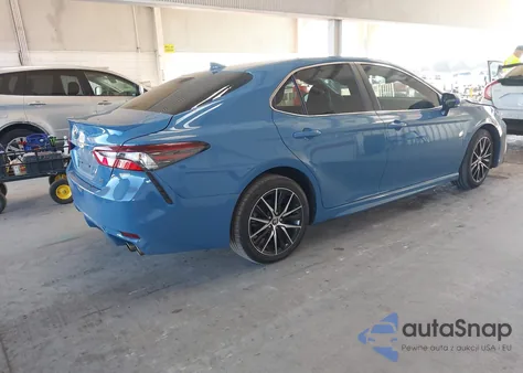 2024 Toyota Camry Se z USA, uszkodzony, nr VIN 4T1T11AK2RU232147